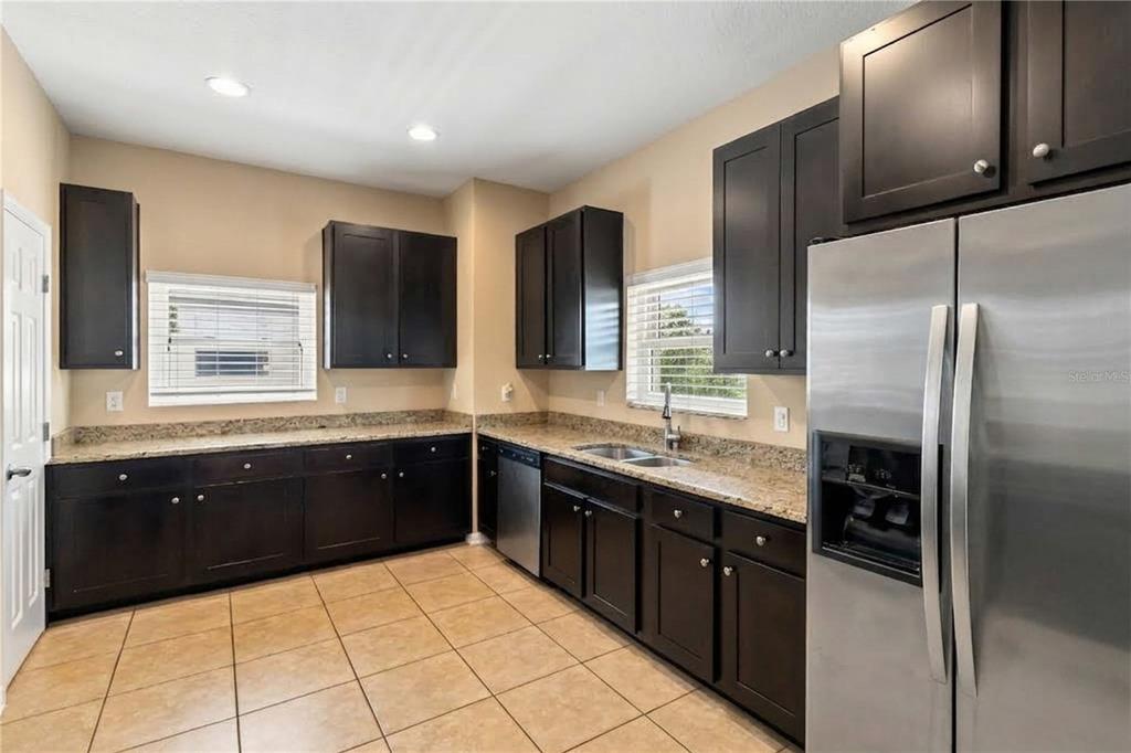 3629 BAY HEIGHTS WAY, TAMPA, FL — photo 4 of 26