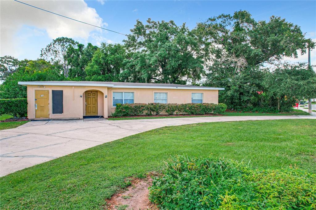 825 N PINE HILLS ROAD