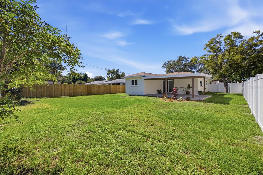 1900 60TH STREET S, GULFPORT, FL — photo 3 of 45