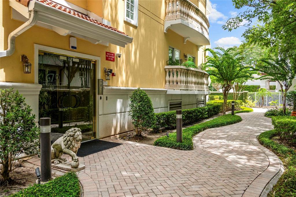 200 S INTERLACHEN AVENUE UNIT 350, WINTER PARK, FL — photo 4 of 30