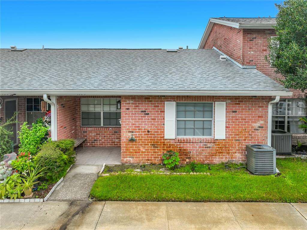 1225 CARRIAGE LANE UNIT 1, ORLANDO, FL — photo 2 of 32