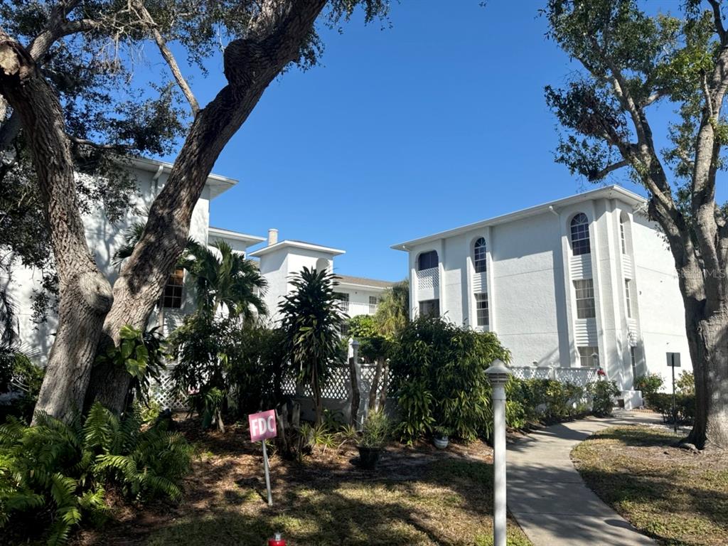 6304 POINTE WEST BOULEVARD UNIT A206