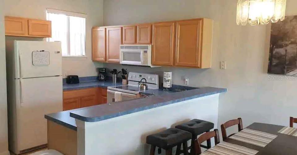 612 MONROE CIRCLE, DAVENPORT, FL — photo 4 of 10