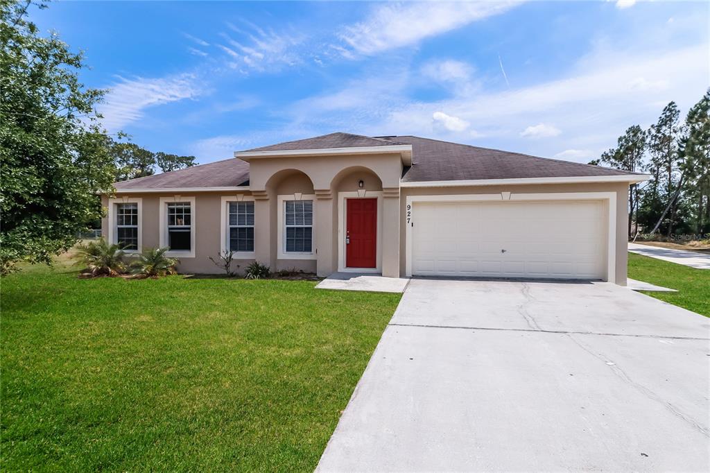 927 CAMBRIDGE COURT