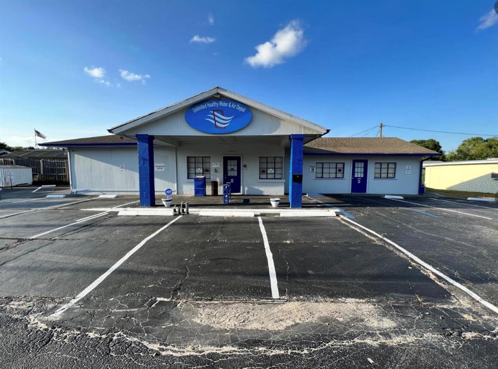 2315 W OLD US HIGHWAY 441