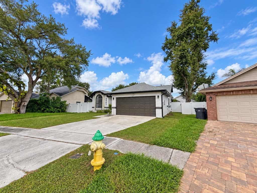 5483 FRIARSWAY DRIVE, TAMPA, FL — photo 4 of 30
