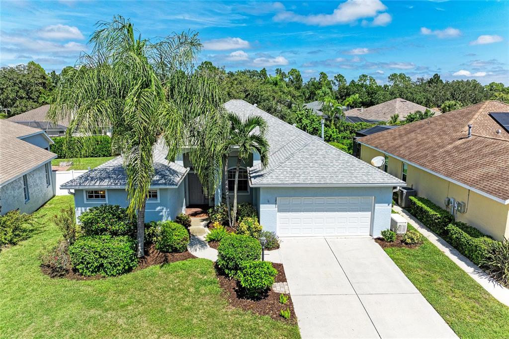 12105 BEEFLOWER DRIVE, LAKEWOOD RANCH, FL — photo 2 of 30