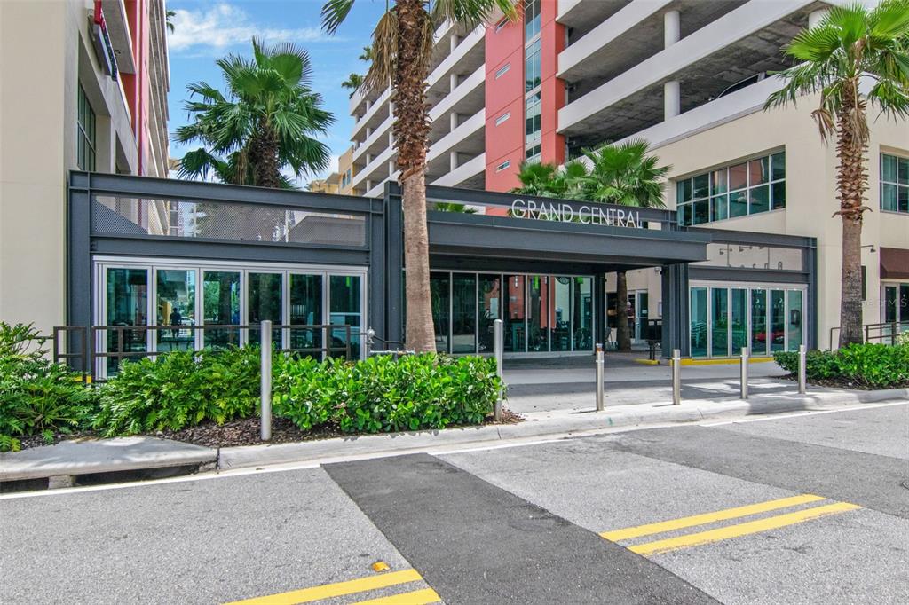 1120 E KENNEDY BOULEVARD UNIT 1117