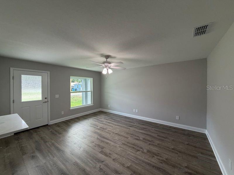 745 N 3RD ST, EAGLE LAKE, FL — photo 2 of 15