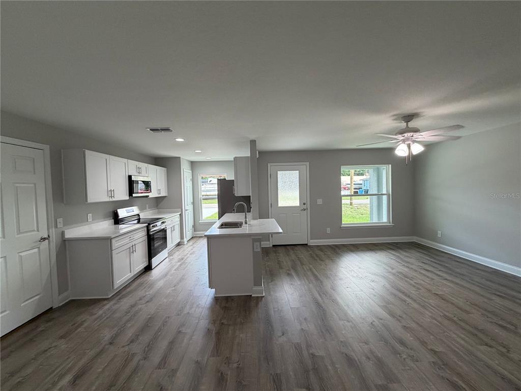 745 N 3RD ST, EAGLE LAKE, FL — photo 4 of 15