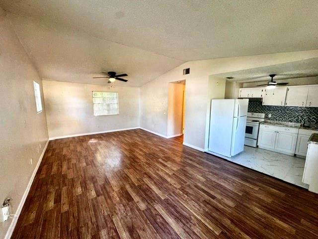 2305 E 23RD AVENUE, TAMPA, FL — photo 2 of 17