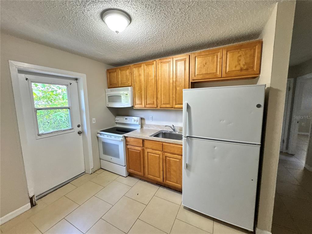 2100 SOUTH STREET UNIT C, LEESBURG, FL — photo 4 of 9