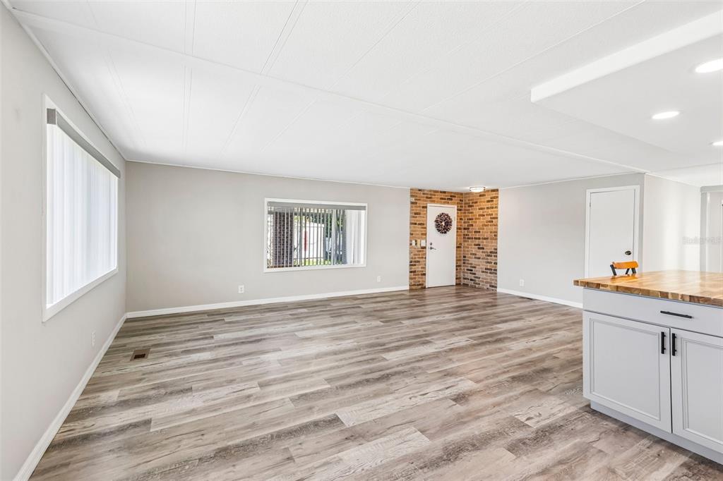 11 FLORENCE BOULEVARD, DEBARY, FL — photo 3 of 24
