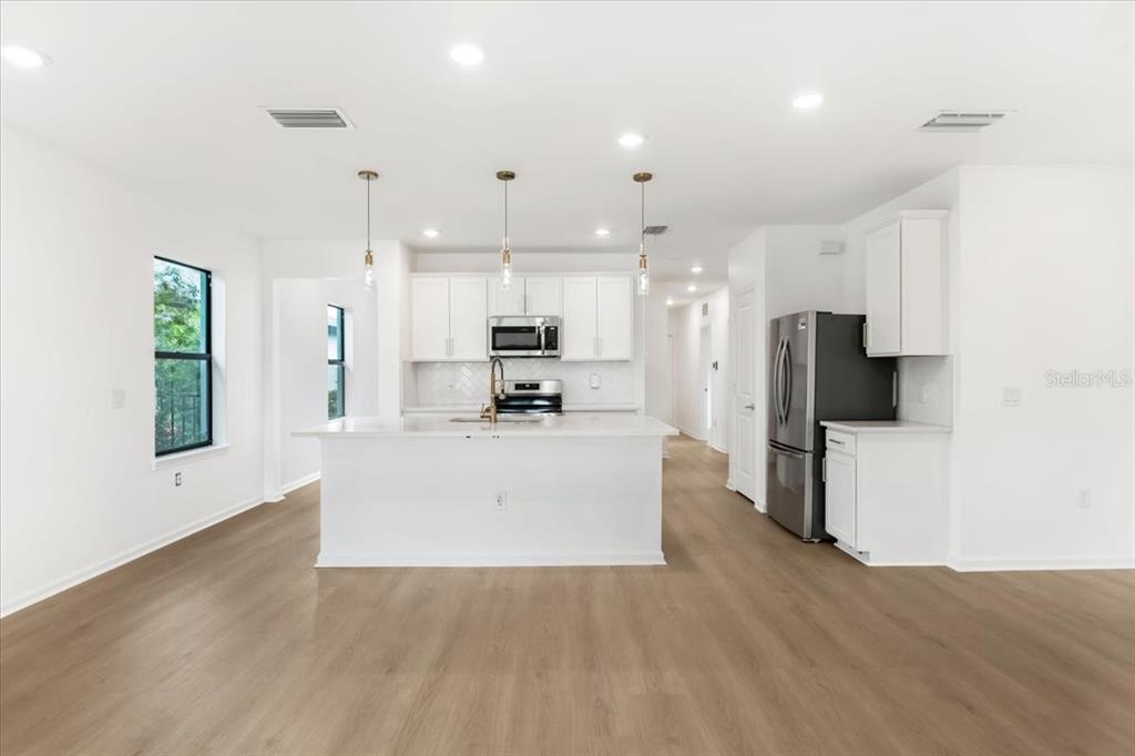 6559 SILVERSTAR DRIVE, SARASOTA, FL — photo 4 of 30