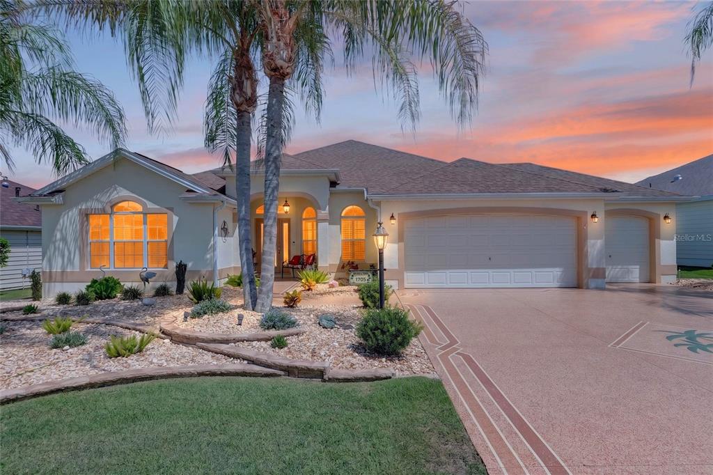 1705 MOUNT CROGHAN TRAIL, THE VILLAGES, FL — photo 2 of 30