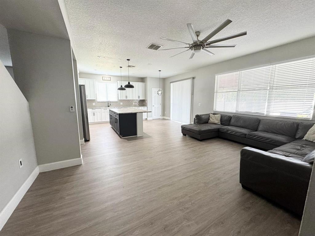 10313 STRATFORD POINTE AVENUE, ORLANDO, FL — photo 2 of 16