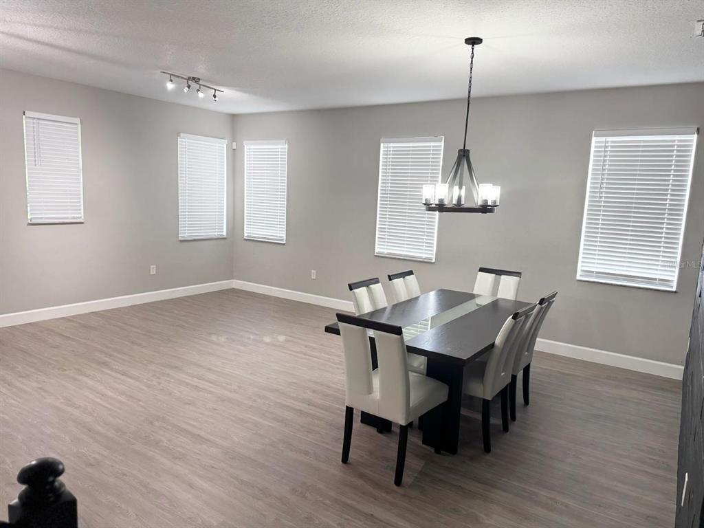 10313 STRATFORD POINTE AVENUE, ORLANDO, FL — photo 5 of 16
