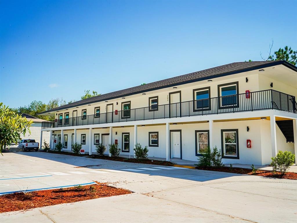 2201 CONWAY DRIVE UNIT 102