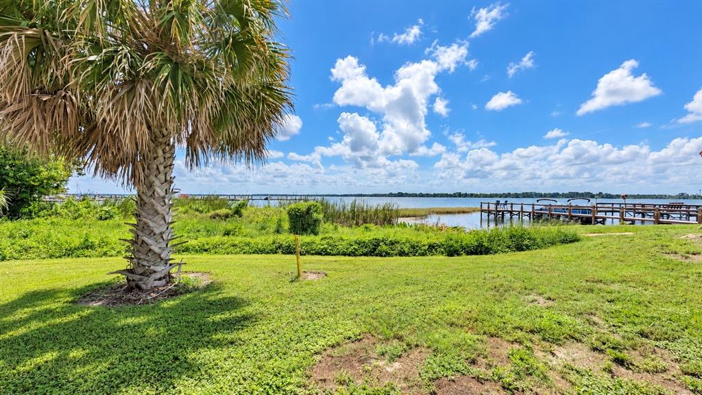 419 SINCLAIR CIRCLE, TAVARES, FL — photo 2 of 20