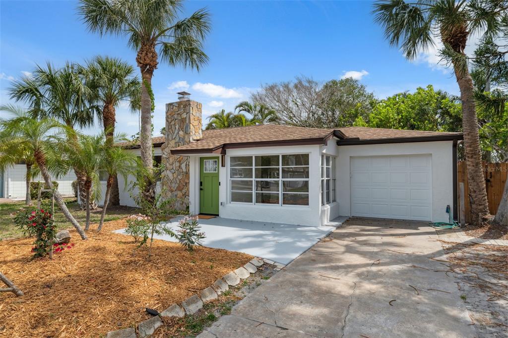 108 5TH STREET, BELLEAIR BEACH, FL — photo 5 of 30