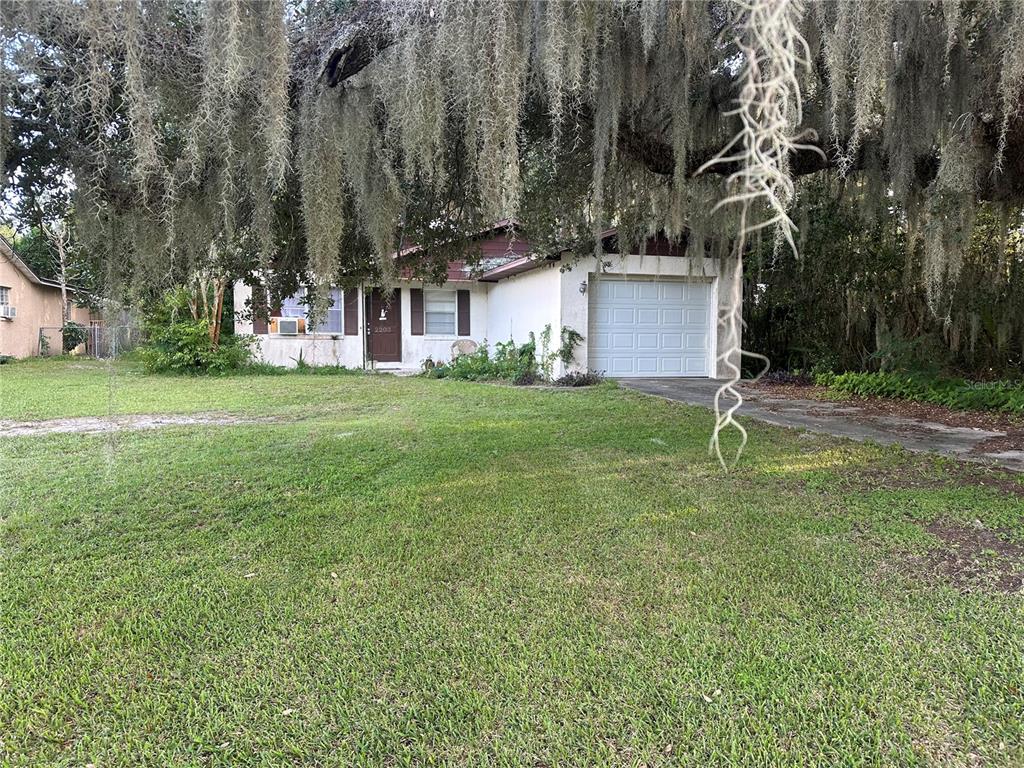 2203 BUTLER STREET, LEESBURG, FL — photo 3 of 3