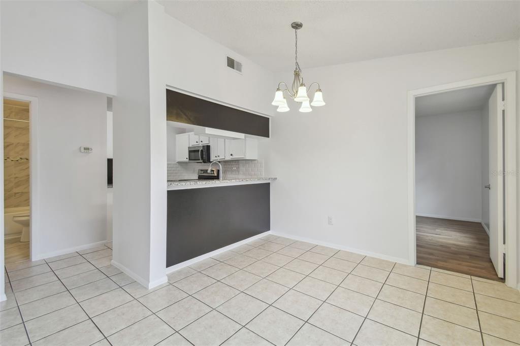 3964 DREAM OAK PL UNIT 201, TAMPA, FL — photo 4 of 29