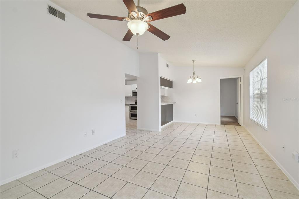 3964 DREAM OAK PL UNIT 201, TAMPA, FL — photo 5 of 29