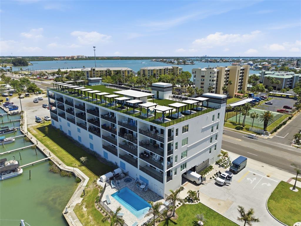 400 150TH AVENUE UNIT 305