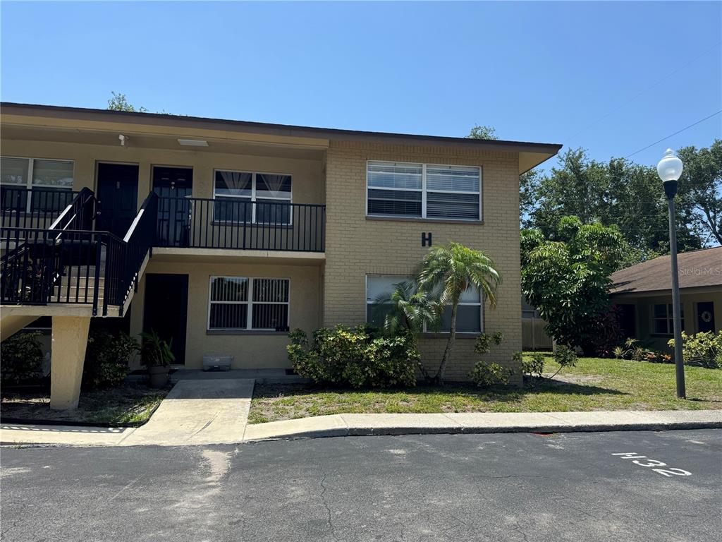 2501 HARN BOULEVARD UNIT H20