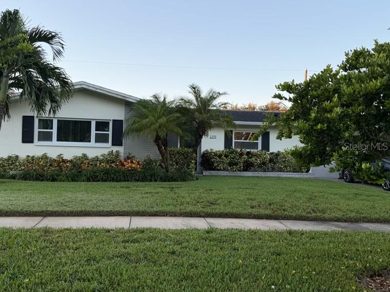 2255 HABERSHAM DRIVE, CLEARWATER, FL — photo 2 of 24