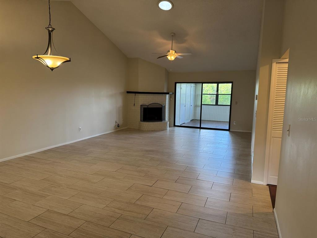 573 BELLTOWER AVENUE UNIT 573, DELTONA, FL — photo 5 of 32