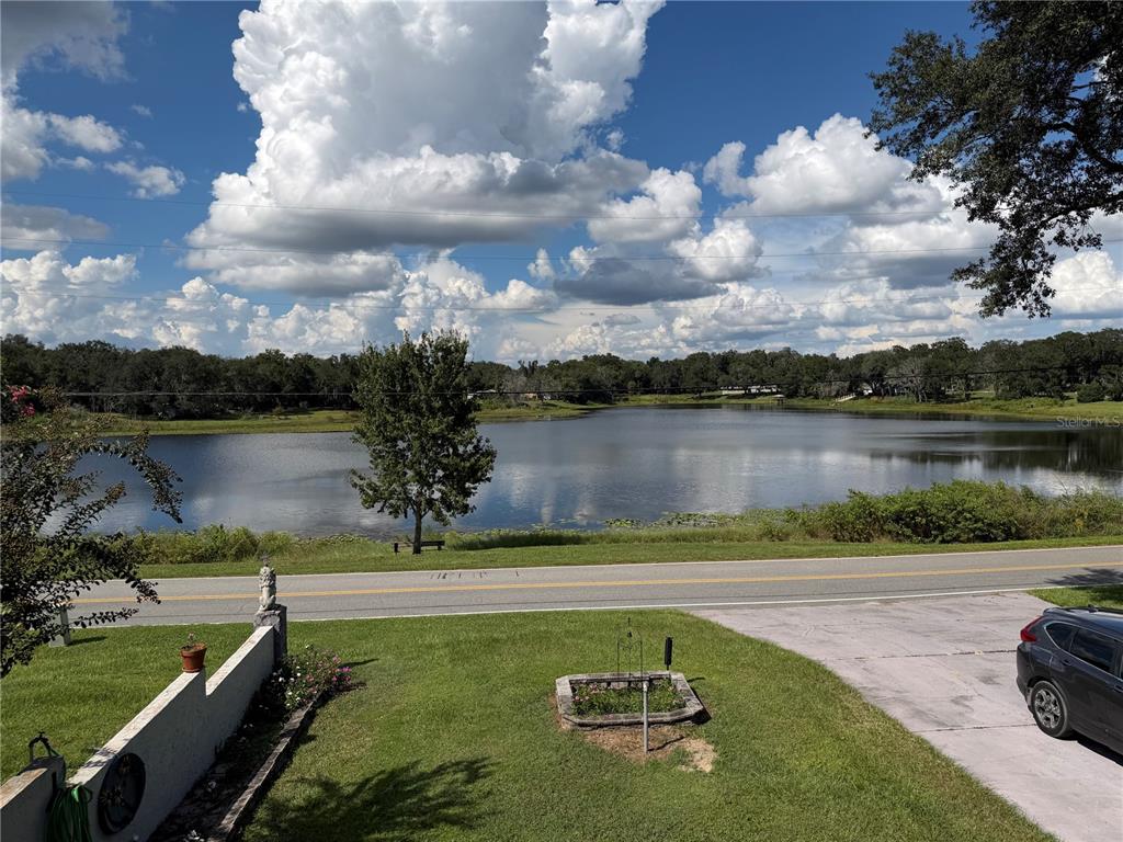 521 E MIRROR LAKE DRIVE, FRUITLAND PARK, FL — photo 2 of 30