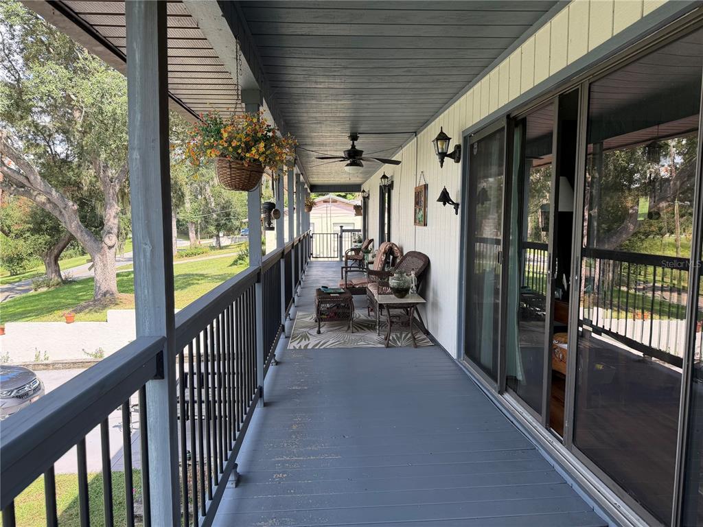 521 E MIRROR LAKE DRIVE, FRUITLAND PARK, FL — photo 4 of 30
