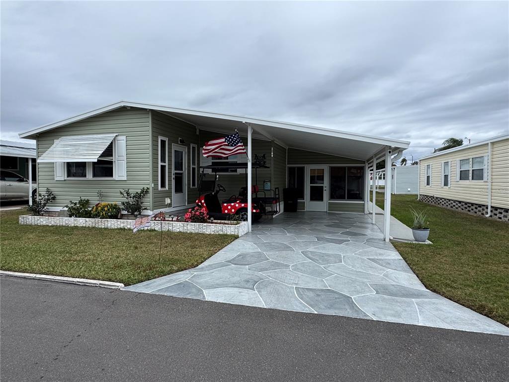 2100 MANOA DRIVE