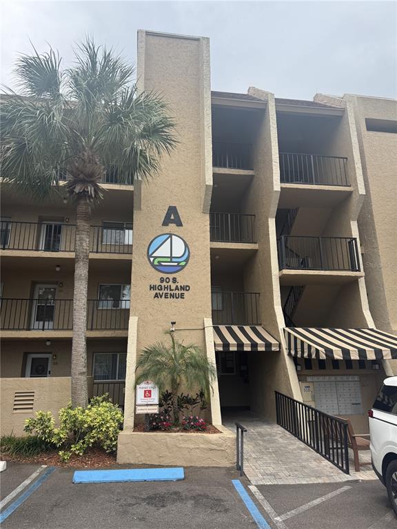 90 S HIGHLAND AVENUE UNIT 202