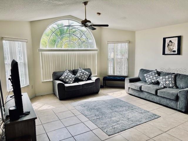 8705 KNIGHTSBRIDGE COURT UNIT C, KISSIMMEE, FL — photo 4 of 13