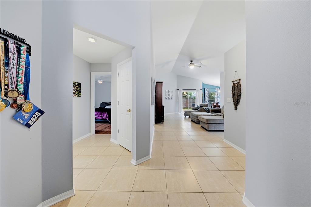 2012 BRIDGEHAMPTON PLACE, BRANDON, FL — photo 5 of 30