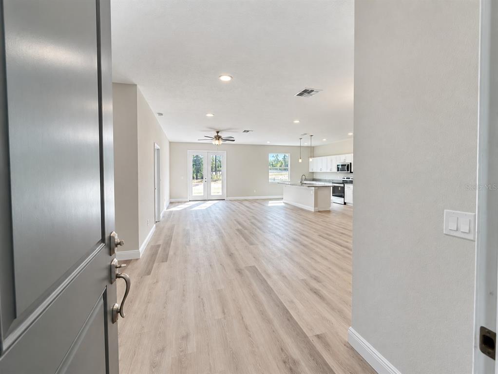 21521 SW MARINE BOULEVARD, DUNNELLON, FL — photo 2 of 15