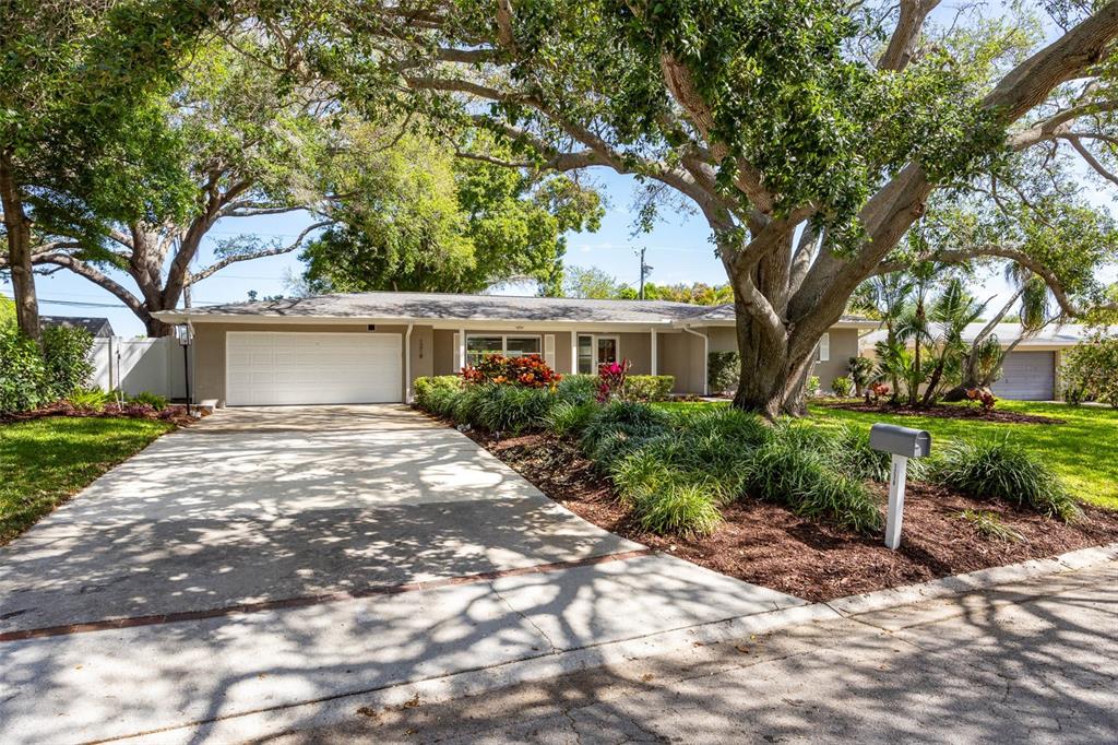 1218 TAYLOR AVE