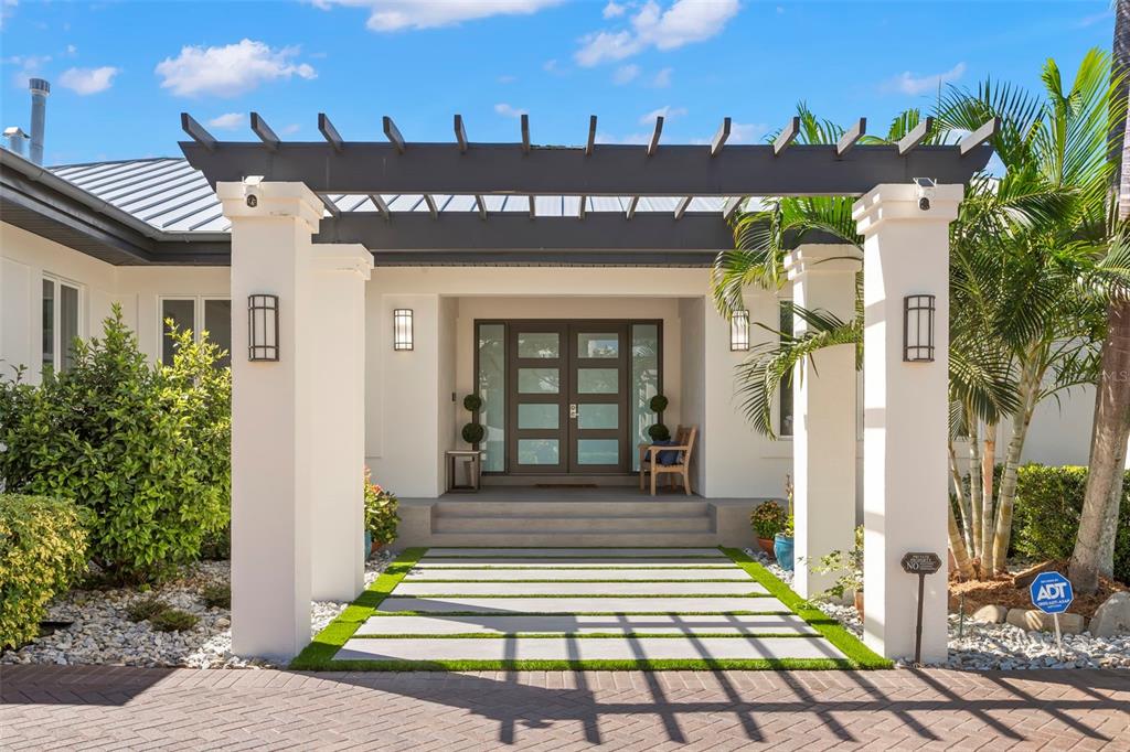 4130 42ND AVENUE S, ST PETERSBURG, FL — photo 3 of 30