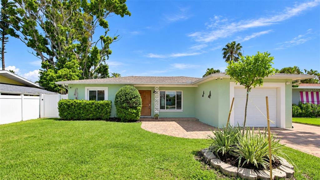 1424 COREY WAY S, SOUTH PASADENA, FL — photo 3 of 41