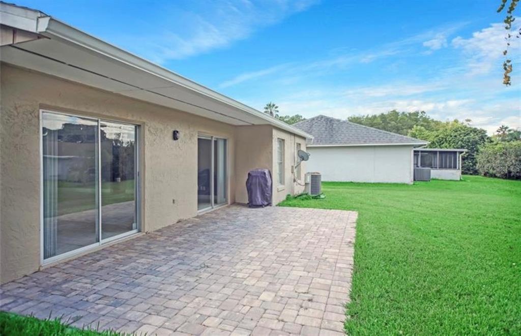 10526 LINGER LANE, ORLANDO, FL — photo 3 of 9