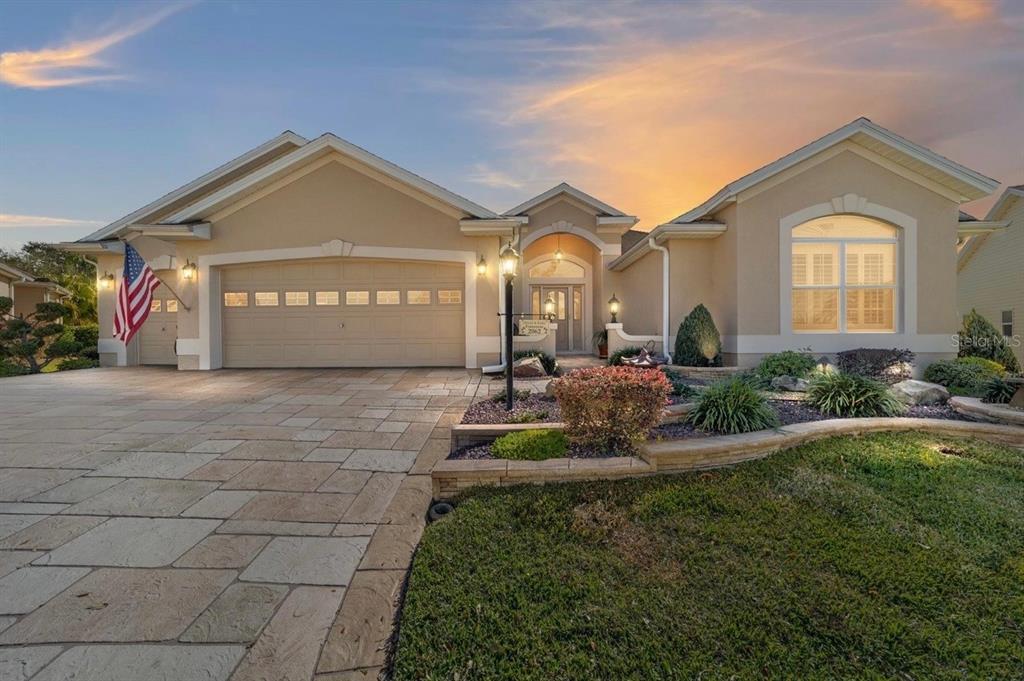 2062 BONNEAU LANE