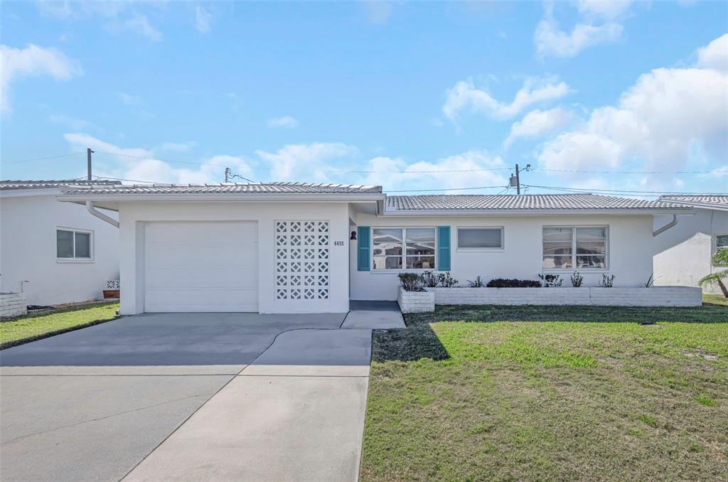 4488 100TH AVENUE N