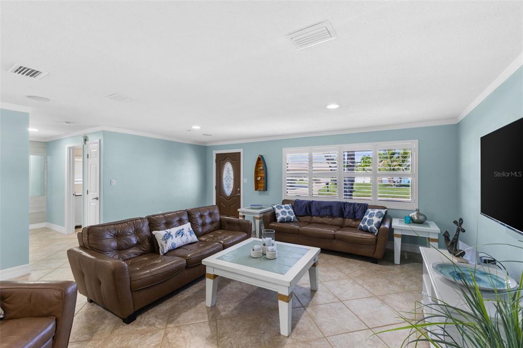 2287 CAROLYN DRIVE, DUNEDIN, FL — photo 3 of 30