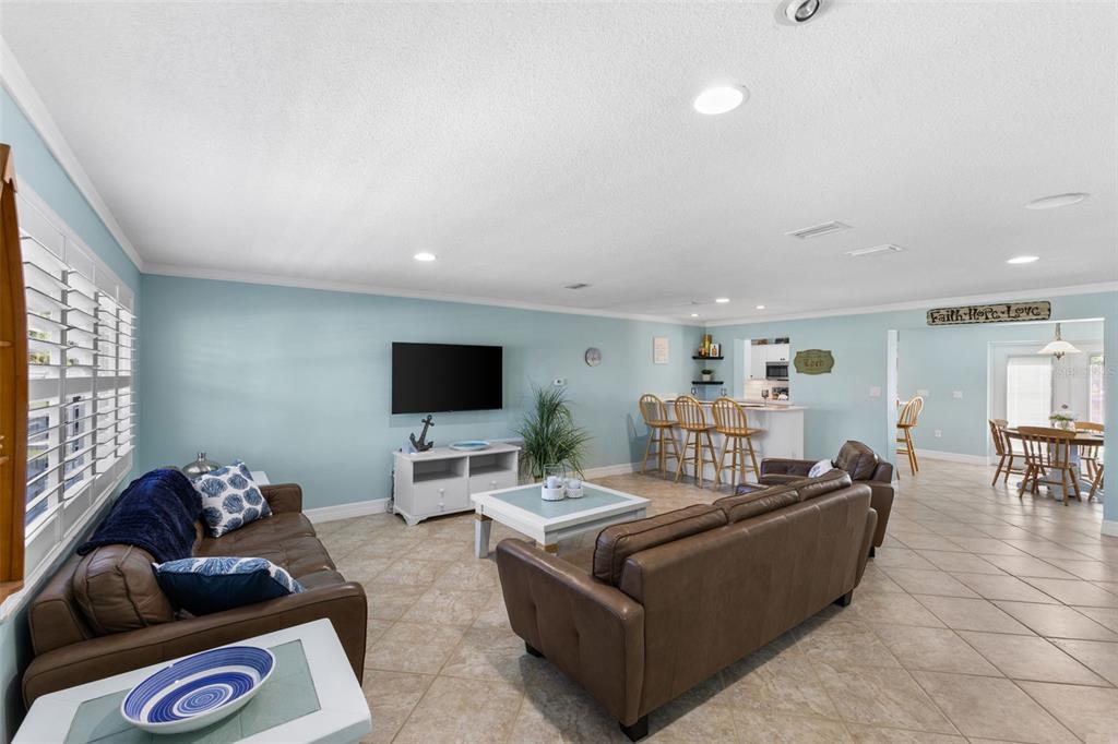 2287 CAROLYN DRIVE, DUNEDIN, FL — photo 5 of 30