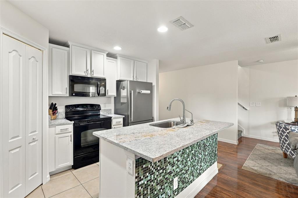 6431 WINDSOR LAKES CIR, SANFORD, FL — photo 4 of 30