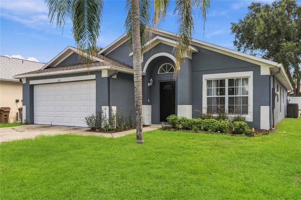 829 CLEAR CREEK CIRCLE, CLERMONT, FL — photo 2 of 26
