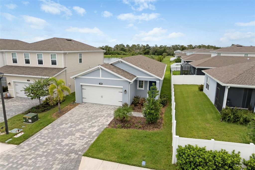 14008 CRIMSON AVENUE, BRADENTON, FL — photo 3 of 30