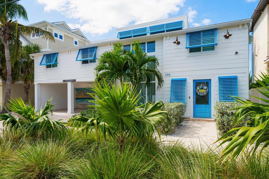 744 ELDORADO AVENUE, CLEARWATER, FL — photo 4 of 53